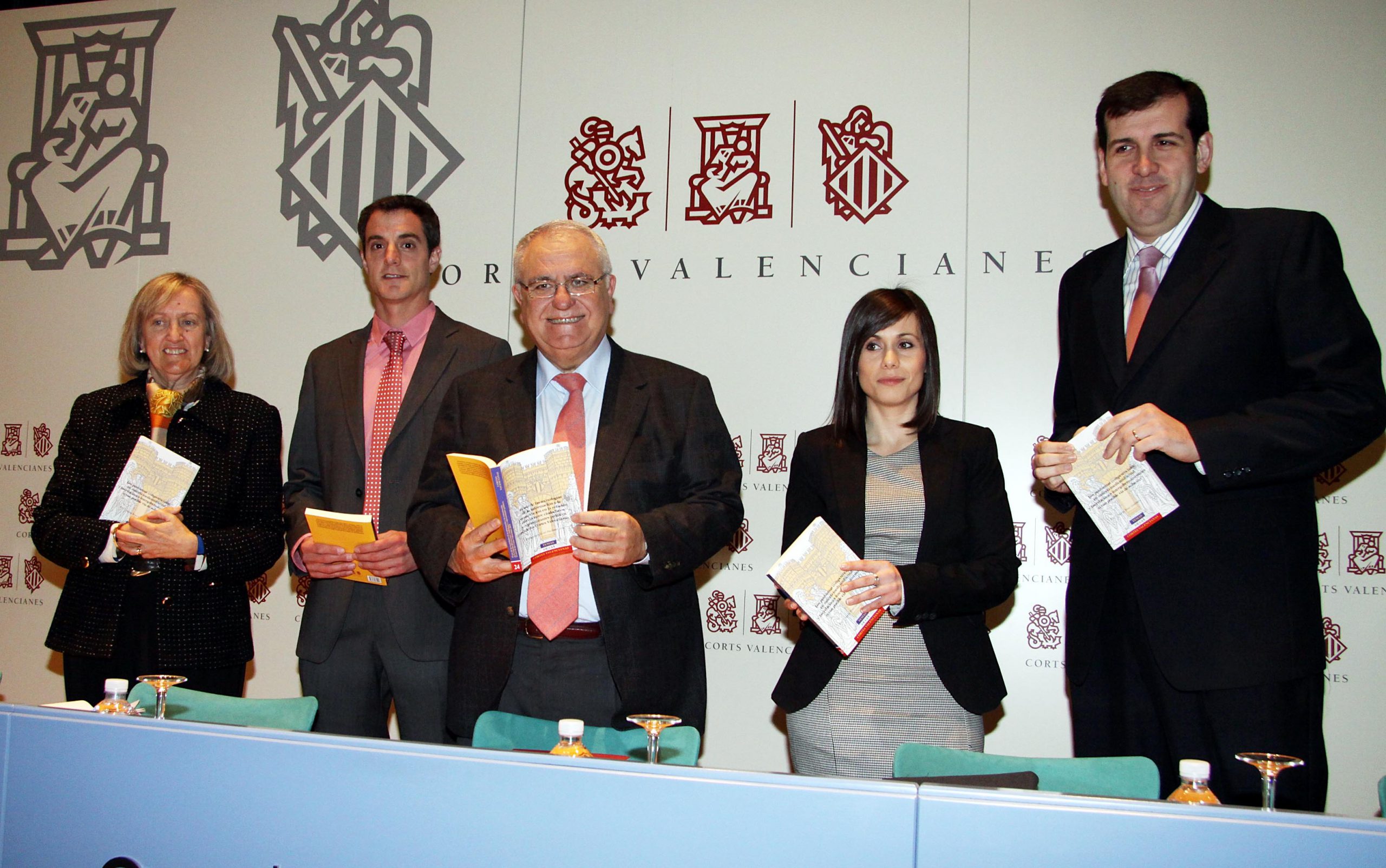 Las Cortes Valencianas editan dos investigaciones realizadas por la UCH-CEU