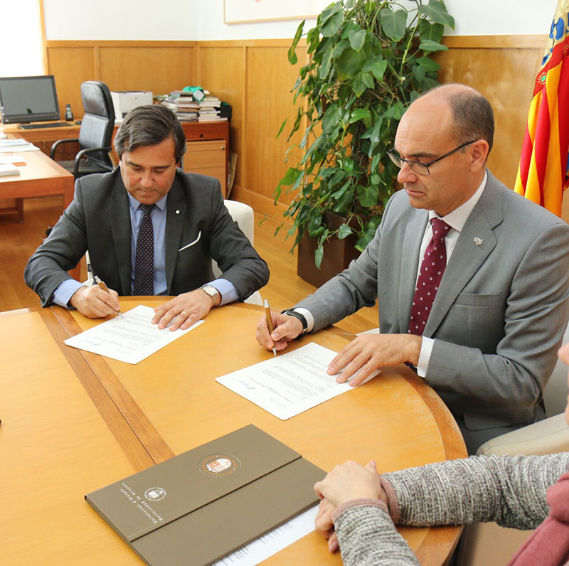 La Universidad de Alicante formará al personal de Rosmiman