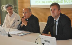 Alfredo Esteve, José Luis Sánchez y Juan Sapena en la presentación del Congreso de Alimentos Emergentes
