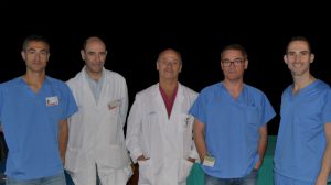 En el centro, el doctor Piquer junto a los investigadores de la Cátedra de Neurociencias CEU-Fundación NISA y el Hospital de la Ribera autores del estudio premiado por la SENEC.