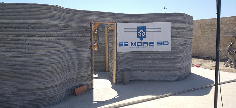 La start up Be More 3D construye la primera casa impresa en 3D de África