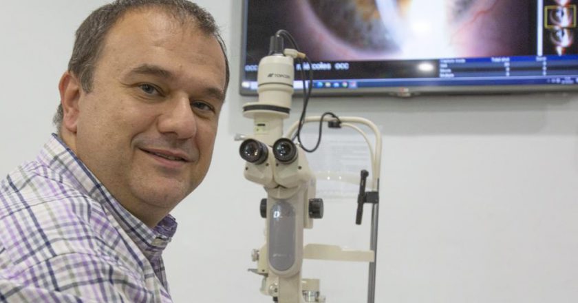 El investigador David Piñero, entre los 200 optometristas más influyentes